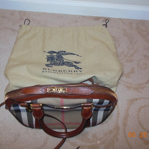 Burberry Orchard Bowling Handbag Bridle House Check pattern tan w/ original tags - Picture 15 of 16